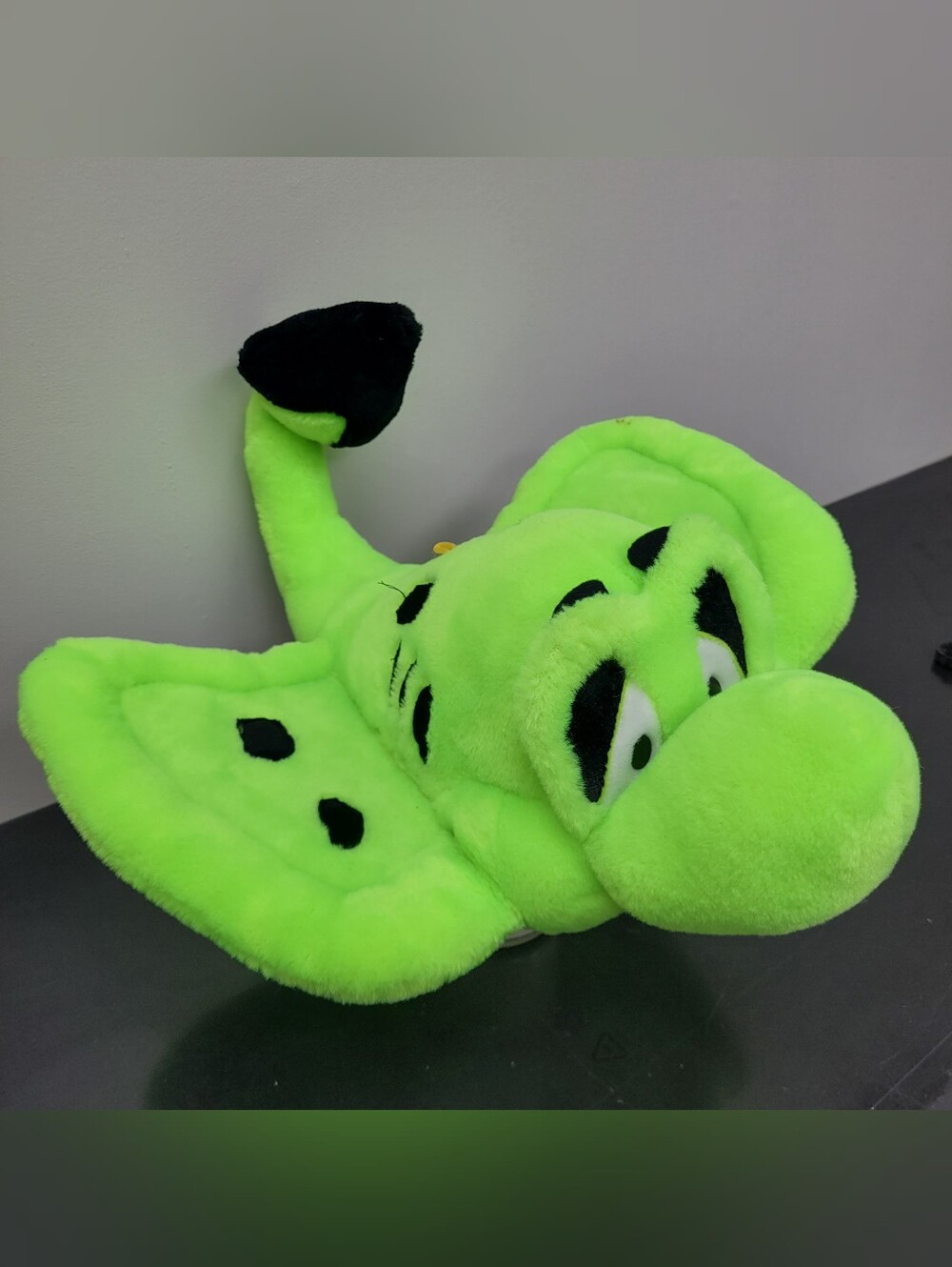 GANZ Bros Neon Green Stingray Plush - 90s Sealife Series Stuffed Carnival Prize